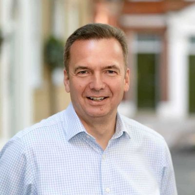 Profile Picture of Simon Hill (@Hill_view) on Twitter