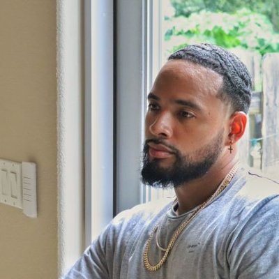 Profile Picture of Freshly Snipes 🇨🇴 (@MiamiHarold_) on Twitter