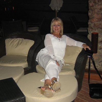 Profile Picture of Suzanne Crabtree (@suzee11958) on Twitter