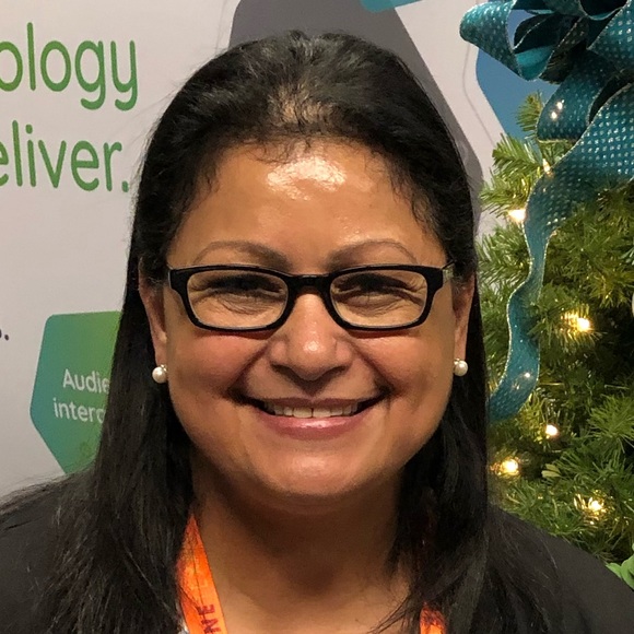 Profile Picture of Rosa Luke (@rmluke) on Poshmark