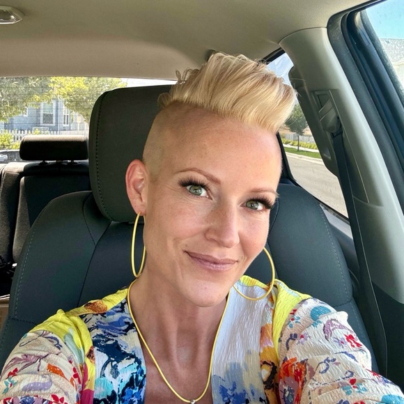 Profile Picture of Kylee Derrick wilder (@bkbwild) on Poshmark