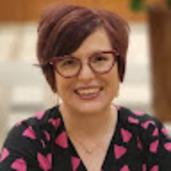 Profile Picture of Kelly Rosemann (@kelly_rosemann) on Poshmark