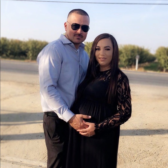 Profile Picture of Reyna Quintero (@reynaidee88) on Poshmark