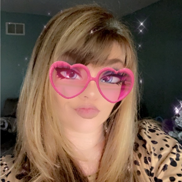 Profile Picture of Heather Durham (@cheermom32) on Poshmark