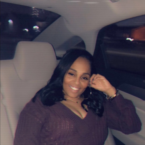 Profile Picture of Julia Rutledge (@judiecatt) on Poshmark