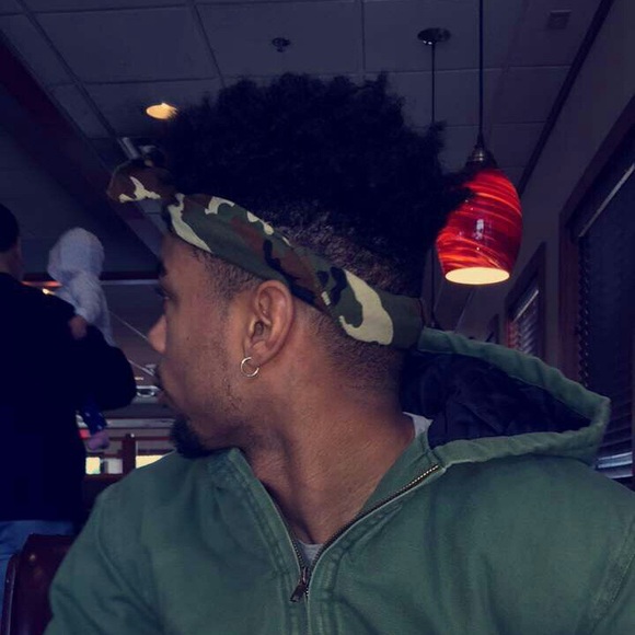 Profile Picture of Alexander Gray (@alexandergr) on Poshmark