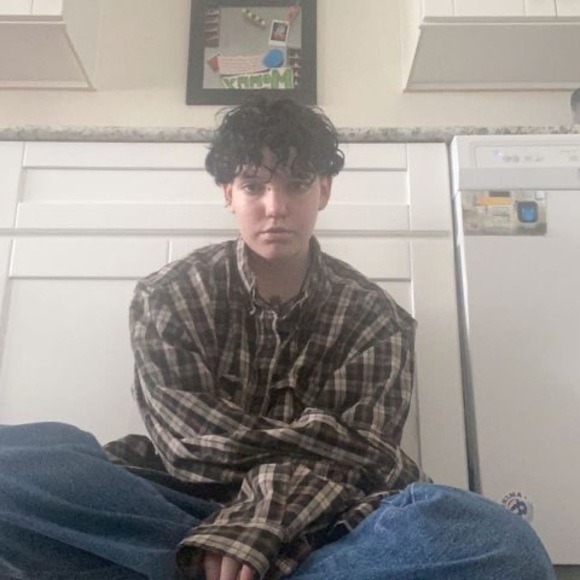 Profile Picture of Max Schlerf (@maxschlerf) on Poshmark