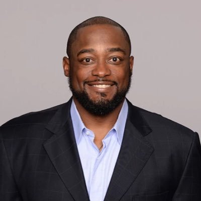 Profile Picture of Mike Tomlin (@MikeTom92880456) on Twitter