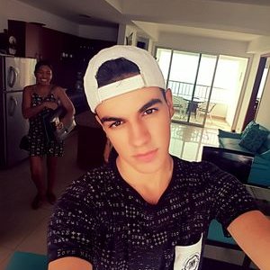 Profile Picture of Alejandro Echeverry (@alejoem99) on Twitter