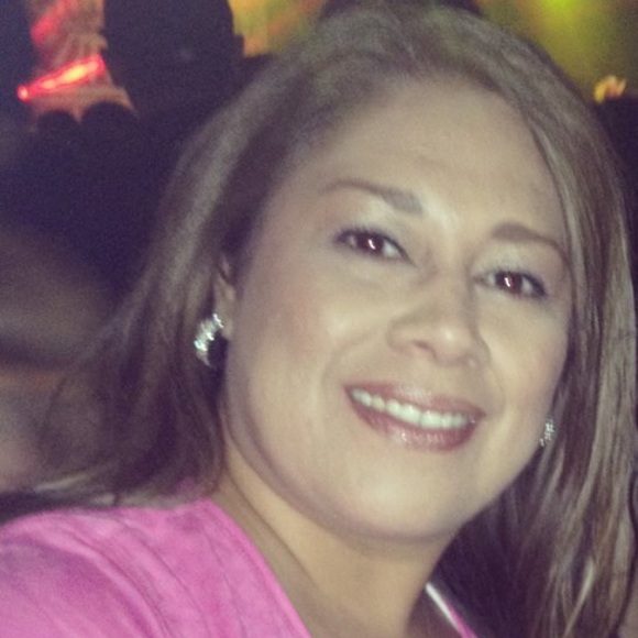 Profile Picture of Estella Miramontez (@stelita) on Poshmark