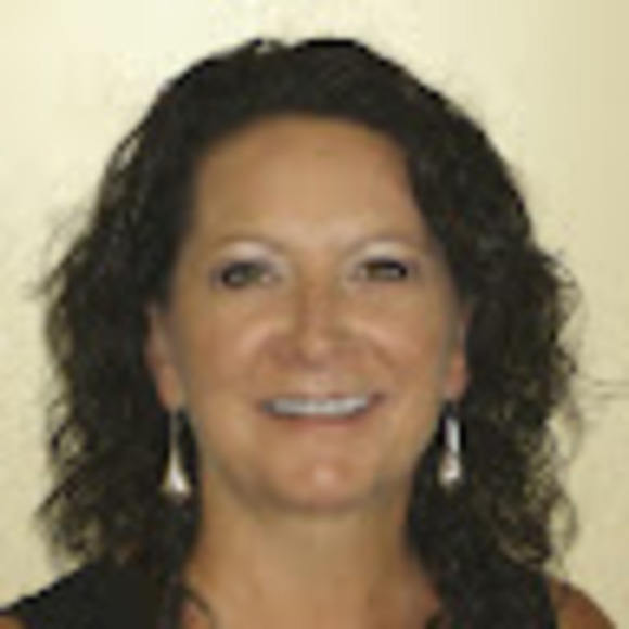 Profile Picture of Michele Chalmers (@michelechalmers) on Poshmark