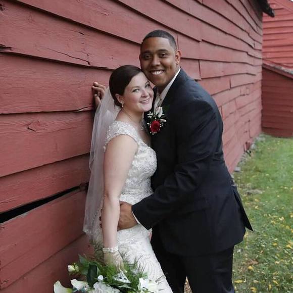 Profile Picture of Carolyn Cassidy lopez (@cuppiecake91) on Poshmark