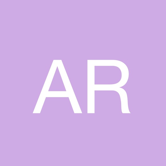 Profile Picture of Alexa Ray (@aoceanr) on Poshmark