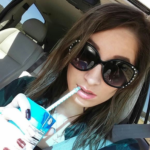 Profile Picture of Grace Harnden (@winifred542) on Poshmark