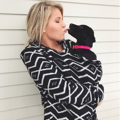 Profile Picture of Kim Hoyt (@kimhoyt15) on Twitter