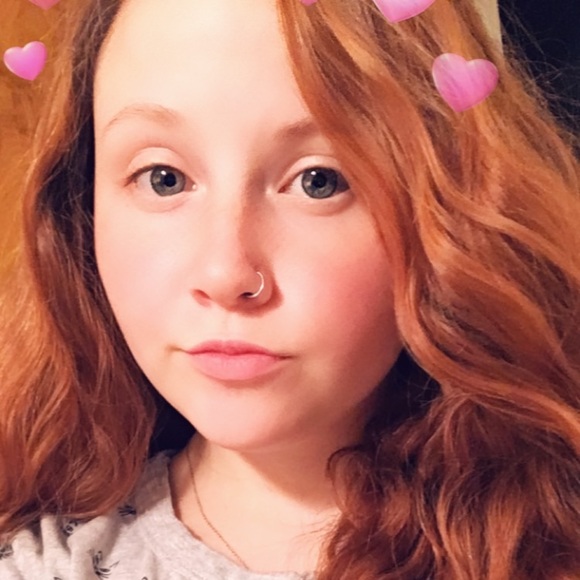 Profile Picture of Katelynn Heavner (@katelynnmarie86) on Poshmark