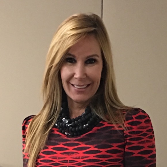 Profile Picture of Mary Clemens (@mkc500) on Poshmark