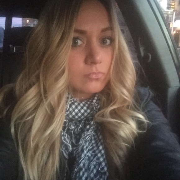 Profile Picture of Jackee Papperman (@jackee5204) on Poshmark