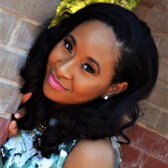 Profile Picture of Whitney Knight (@whitneyk813) on Poshmark