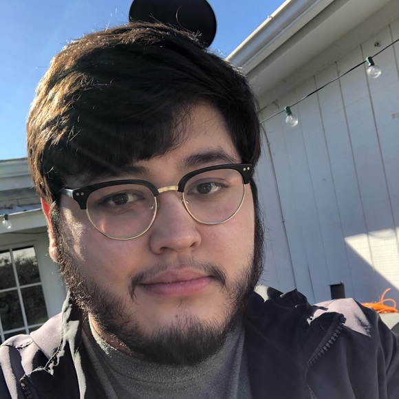Profile Picture of Jason Morales (@jason40hands) on Poshmark