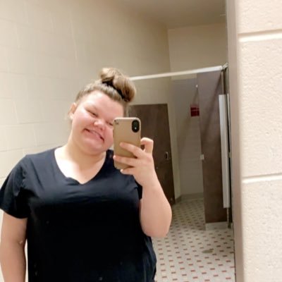 Profile Picture of Haley Privette (@hayyy_privette) on Twitter