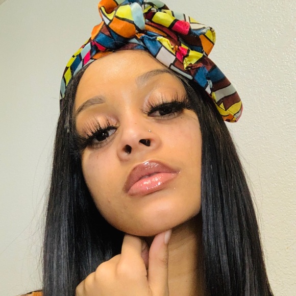 Profile Picture of Lexi Vansant (@vansantjalexis) on Poshmark