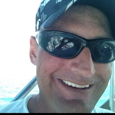 Profile Picture of Jerry Burns (@Kwbillfishers) on Twitter