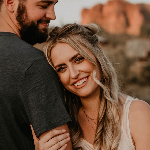 Profile Picture of Jacelyn Olson (@jacey79) on Poshmark