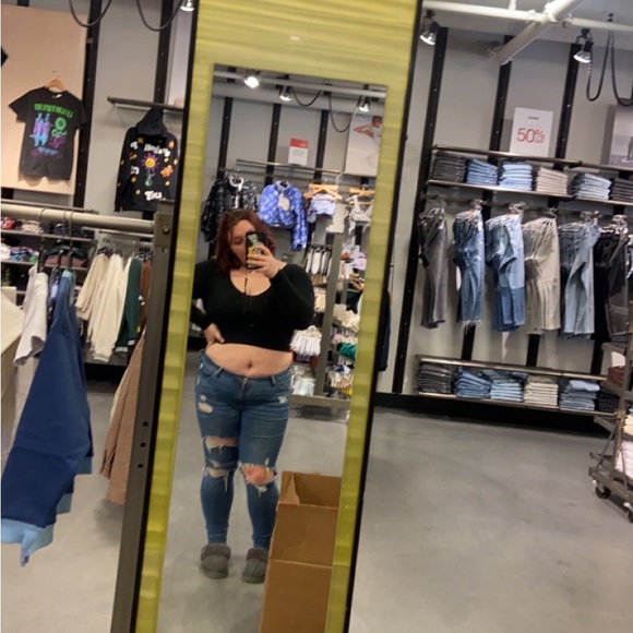 Profile Picture of Paige Plankey (@__paigeann__) on Poshmark