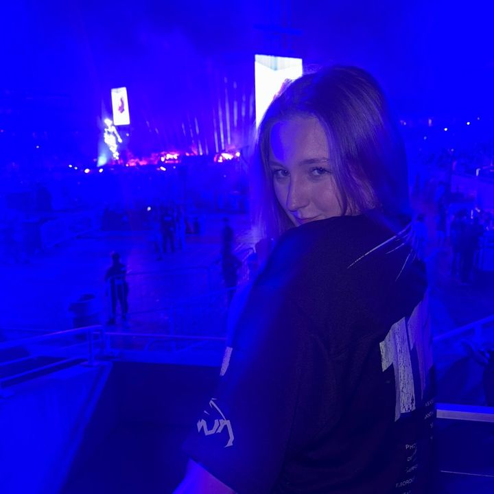 Profile Picture of josephine! (@jojominusthebowbow) on Tiktok