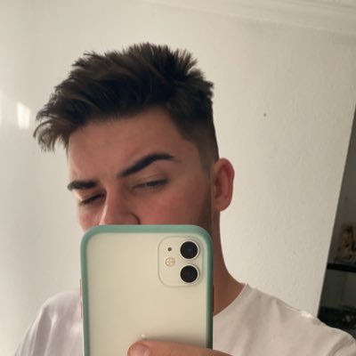 Profile Picture of Alejandro Peláez (@AleePelaez2) on Twitter