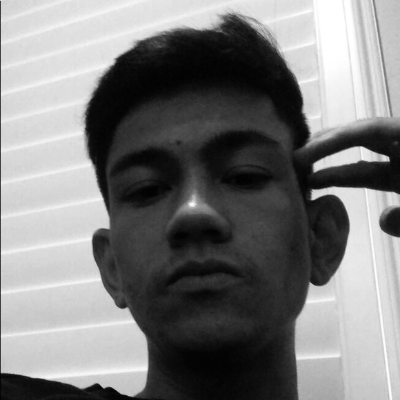 Evan Seidell - Poshmark Profile Picture of Evan Seidell (@evanseidell) on Poshmark