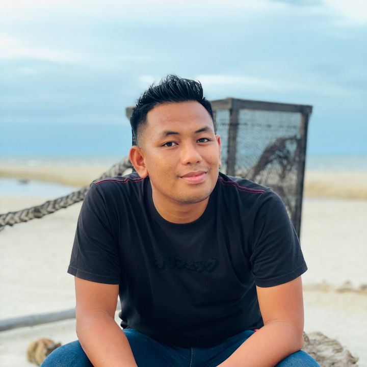 Profile Picture of Kimiey (@markkimie) on Tiktok