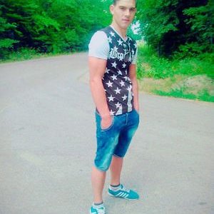Profile Picture of Alex Costi (@alexungurean399) on Twitter