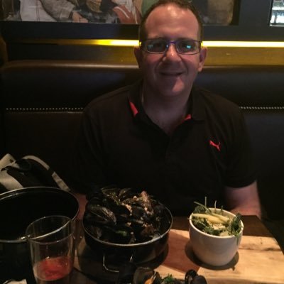 Profile Picture of Chris Axtell (@hockeymurse) on Twitter