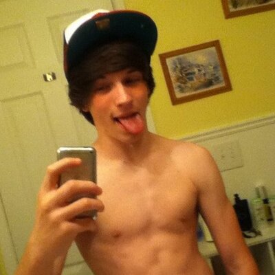 Profile Picture of Jarrett Bryan (@bryan_jarrett) on Twitter