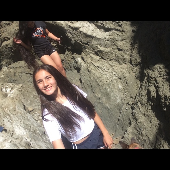 Profile Picture of Kathleen Bufka (@kaayceeb) on Poshmark