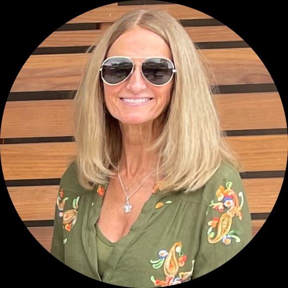 Jill Beseda - Poshmark Profile Picture of Jill Beseda (@jsbeseda) on Poshmark