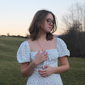 Profile Picture of Julia Colinet (@juliasings) on Youtube