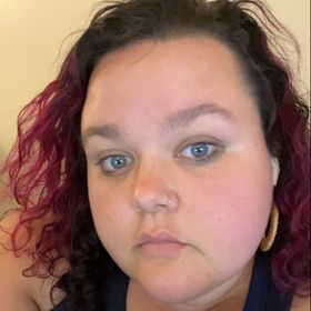 Profile Picture of Danielle Cavanaugh (@danilt) on Pinterest