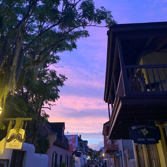 Katelyn Albright - Poshmark Profile Picture of Katelyn Albright (@katelyn_albr) on Poshmark