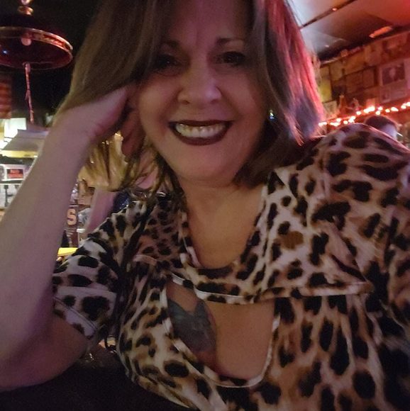 Profile Picture of Tami Adair (@tamiadair251) on Poshmark