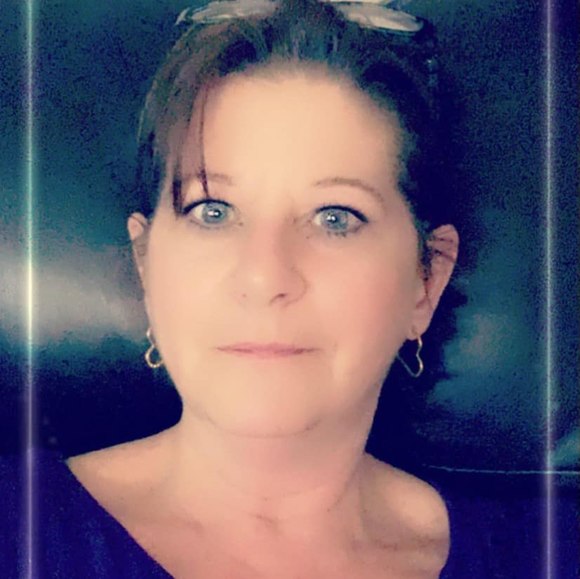 Profile Picture of Tracey Davey (@tvaudin) on Poshmark