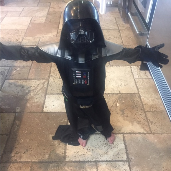 Profile Picture of Deena Katterman (@deenakatterman) on Poshmark