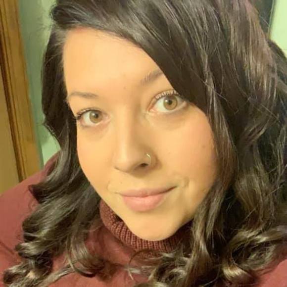 Profile Picture of Lare Grinaway (@larebryana) on Poshmark