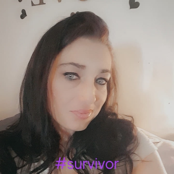 Profile Picture of Joyce Ballentine (@jlvoorh) on Poshmark