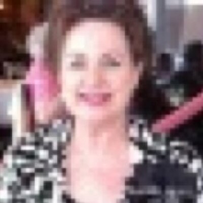 Profile Picture of Carol Dimopoulos (@BaklaveQueen) on Twitter