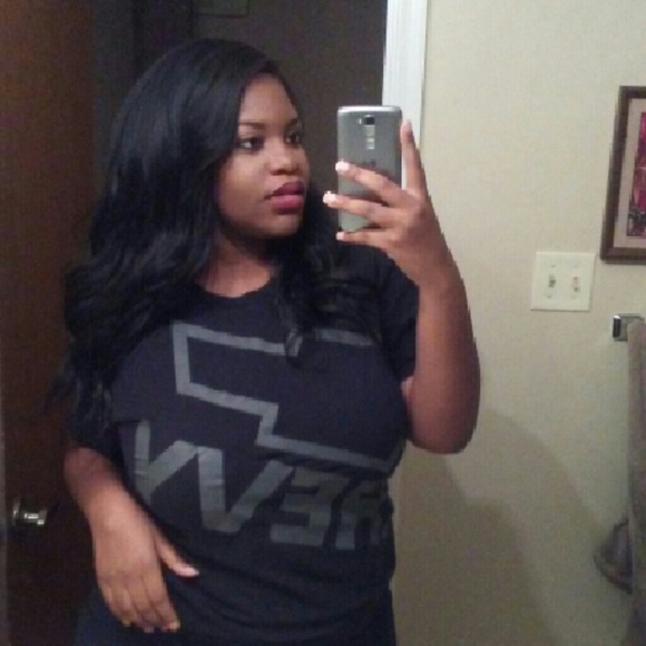 Profile Picture of Antrece Bogan (@_richgirltee) on Poshmark