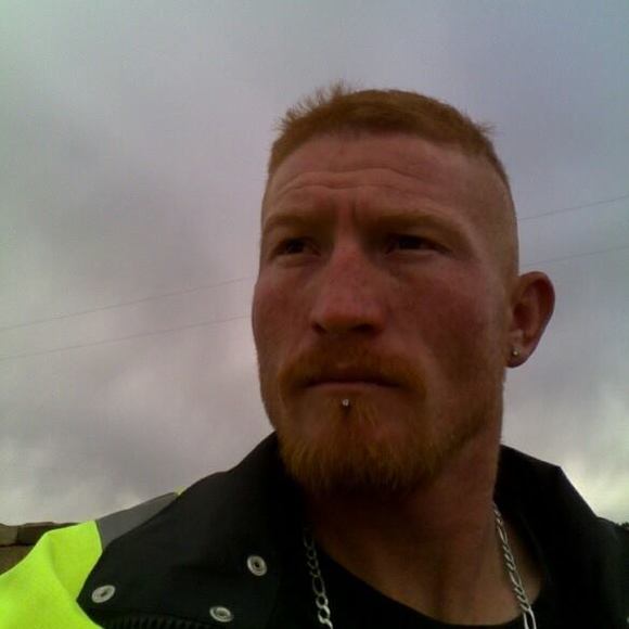 Profile Picture of Andrew Garcia (@andrewgarcia524) on Poshmark