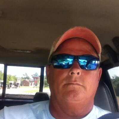 Profile Picture of MIKE LEMOINE (@mlemoine40) on Twitter